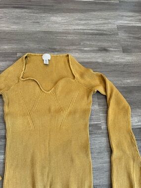 H&M Golden Yellow Ribbed  Sweetheart Off-Shoulder Sweater